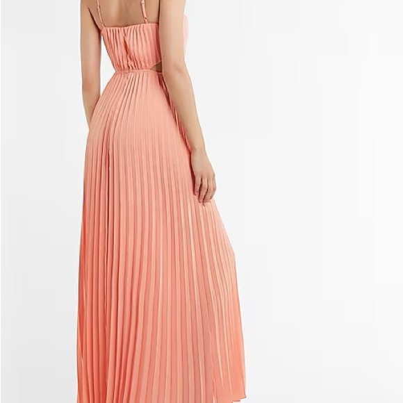 LIKE NEW Express Pleated Maxi Dress (S) - Picture 9 of 9